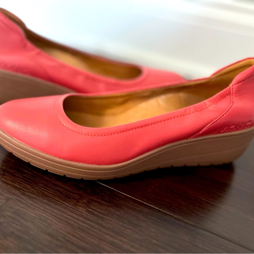 VIONIC JACEY WEDGE in Blush/Pink. SZ 7.5. WORN ONCE